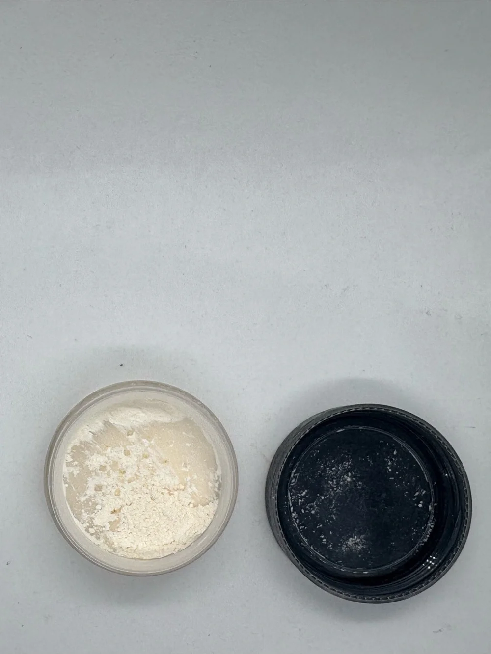 IT Cosmetics Bye Bye Pores Translucent Loose Setting Powder